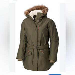 Columbia Women's Carson Pass ll Olive Green Belted Jacket.    Size Small
